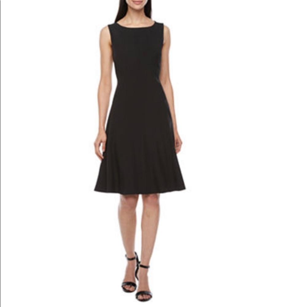 Black Label by Evan-Picone Sleeveless Fit & Flare Dress- Size 14